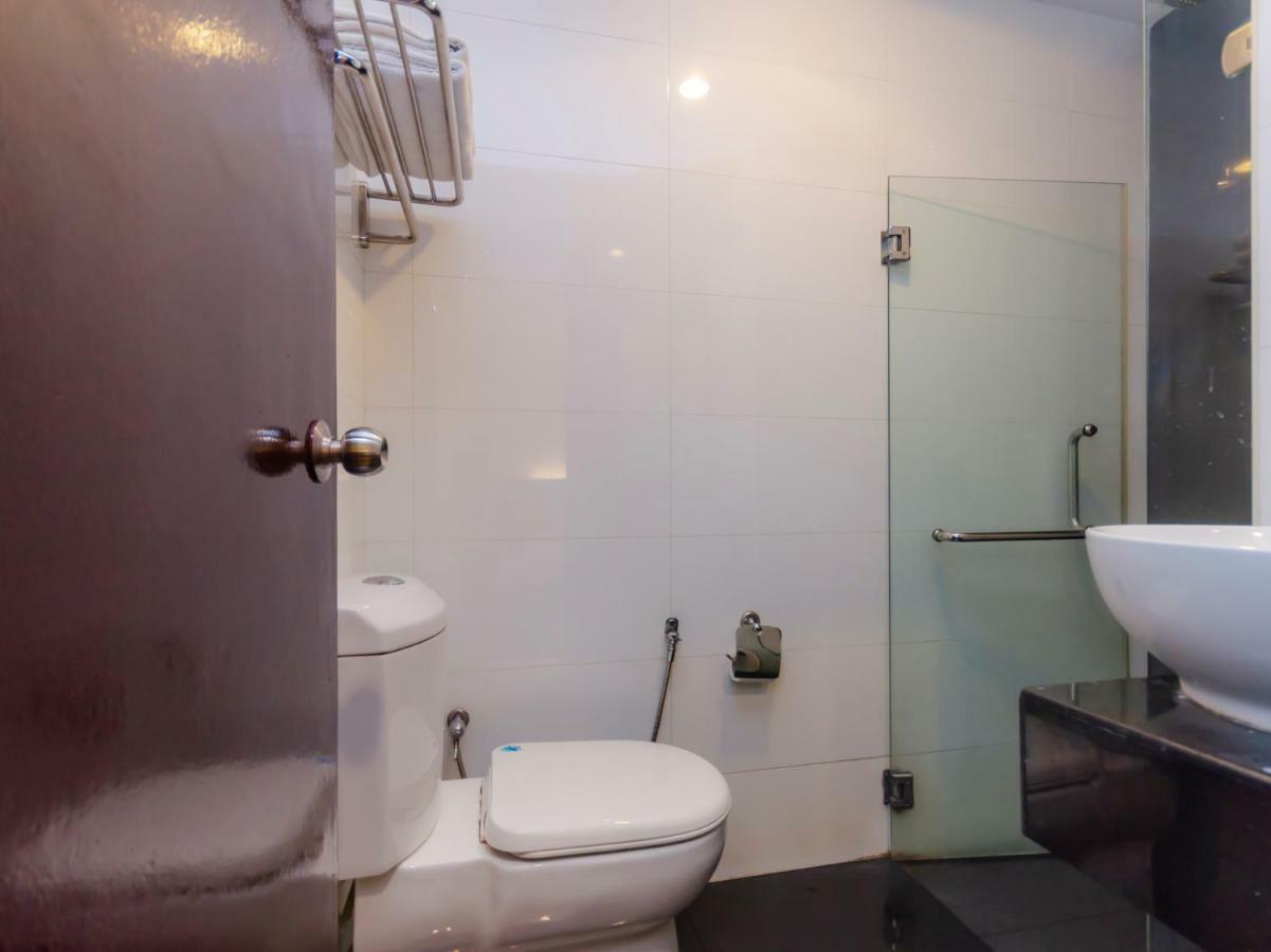 Wf Hotel Johor Bahru Esterno foto