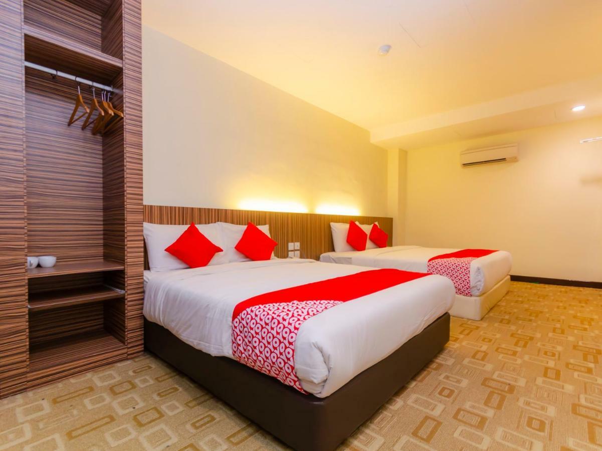 Wf Hotel Johor Bahru Esterno foto
