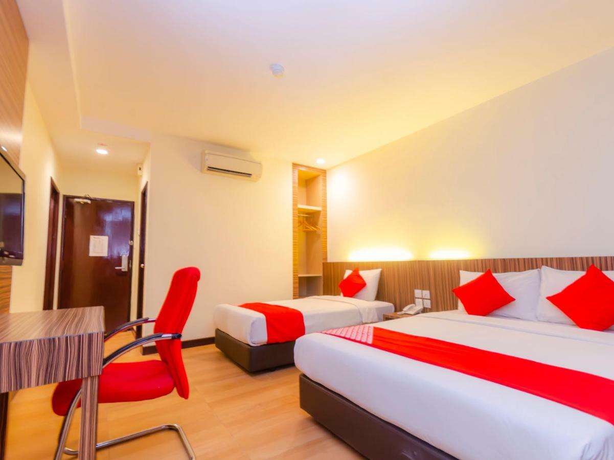 Wf Hotel Johor Bahru Esterno foto