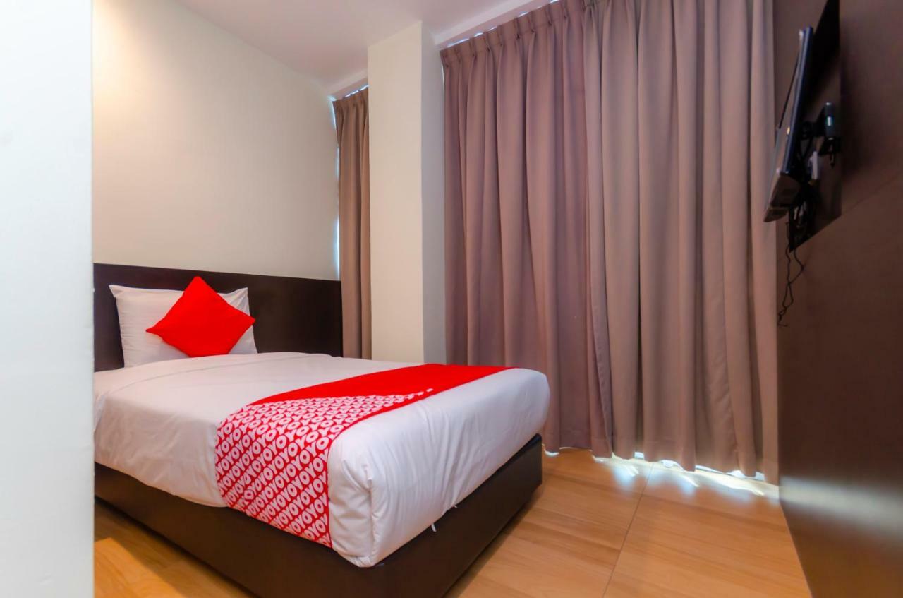 Wf Hotel Johor Bahru Esterno foto